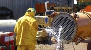 بهترین روش‌های پاکسازی مبدل‌های حرارتی در صنایع نفت، گاز و پتروشیمی