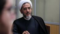 تصویر، نام و اندیشه امام را حذف می‌کنند تا خودشان دیده شوند