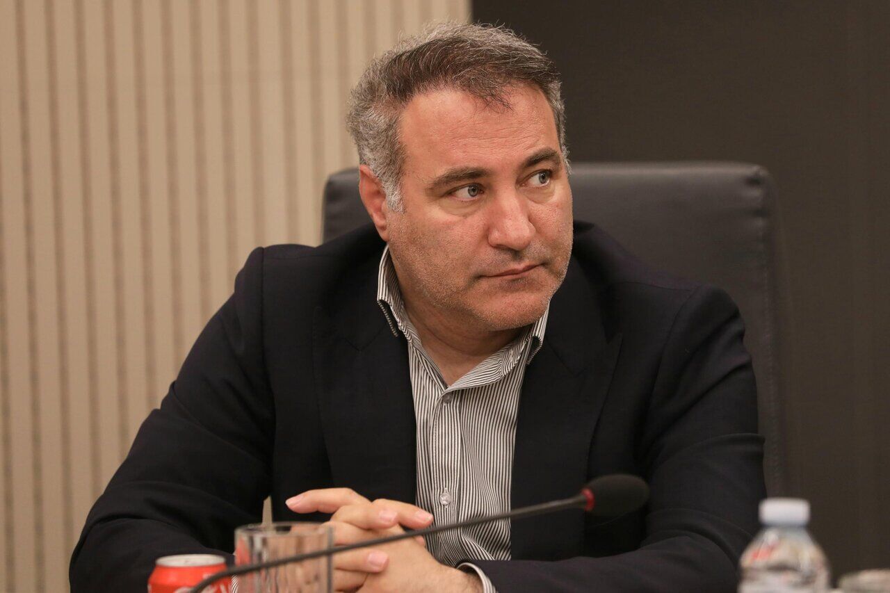 عضو کمیسیون صنایع مجلس: هزینه ناشی از سیاست&zwnj;های غیرکارشناسی در بازار لوازم خانگی، از جیب مردم پرداخت می&zwnj;شود