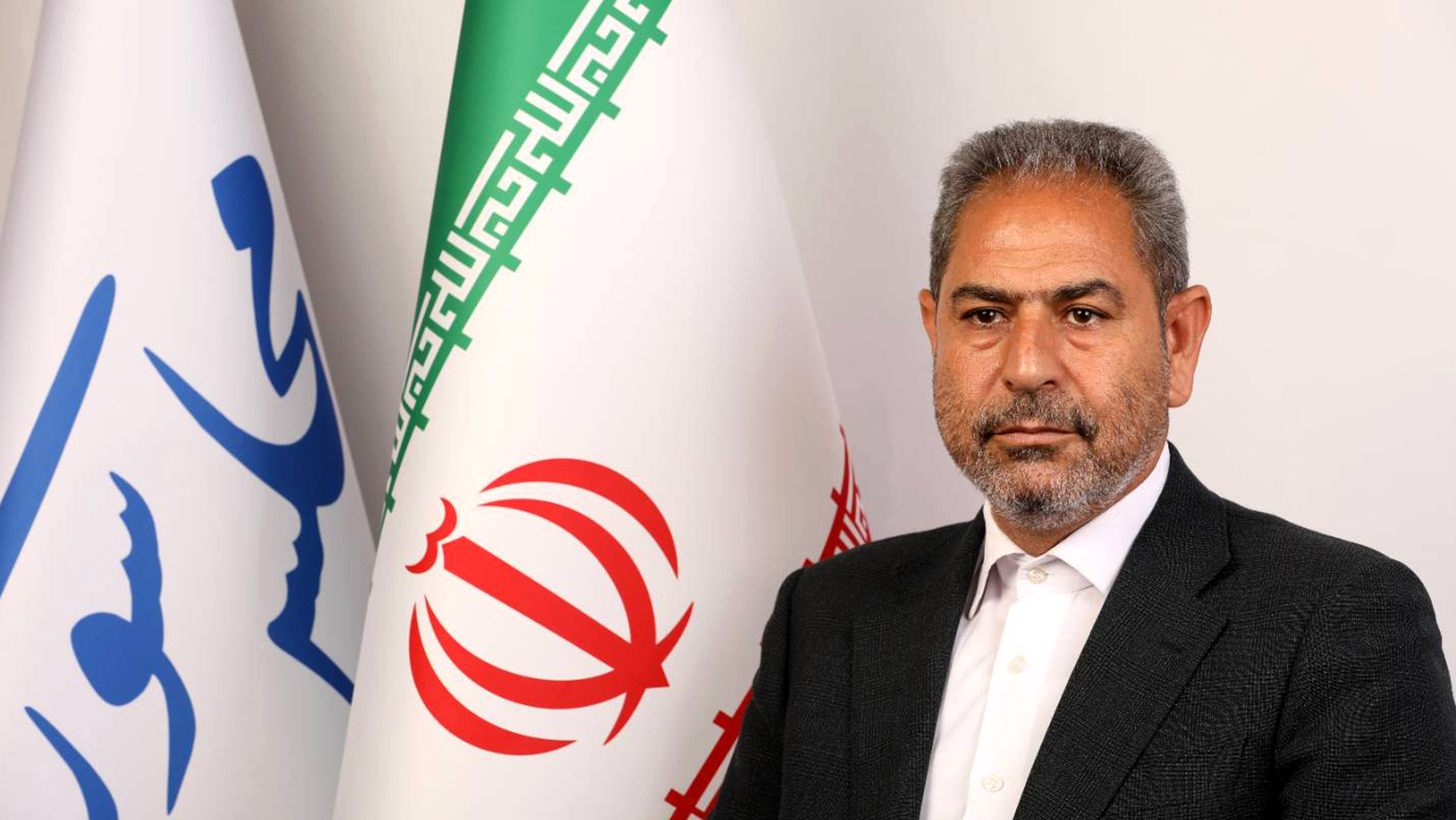 نماینده مجلس: مردم دیگر تاب گرانی‌های افسار گسیخته را ندارند؛ هر روز قیمت‌ها بالا می‌رود، اما حقوق‌ها ثابت مانده است