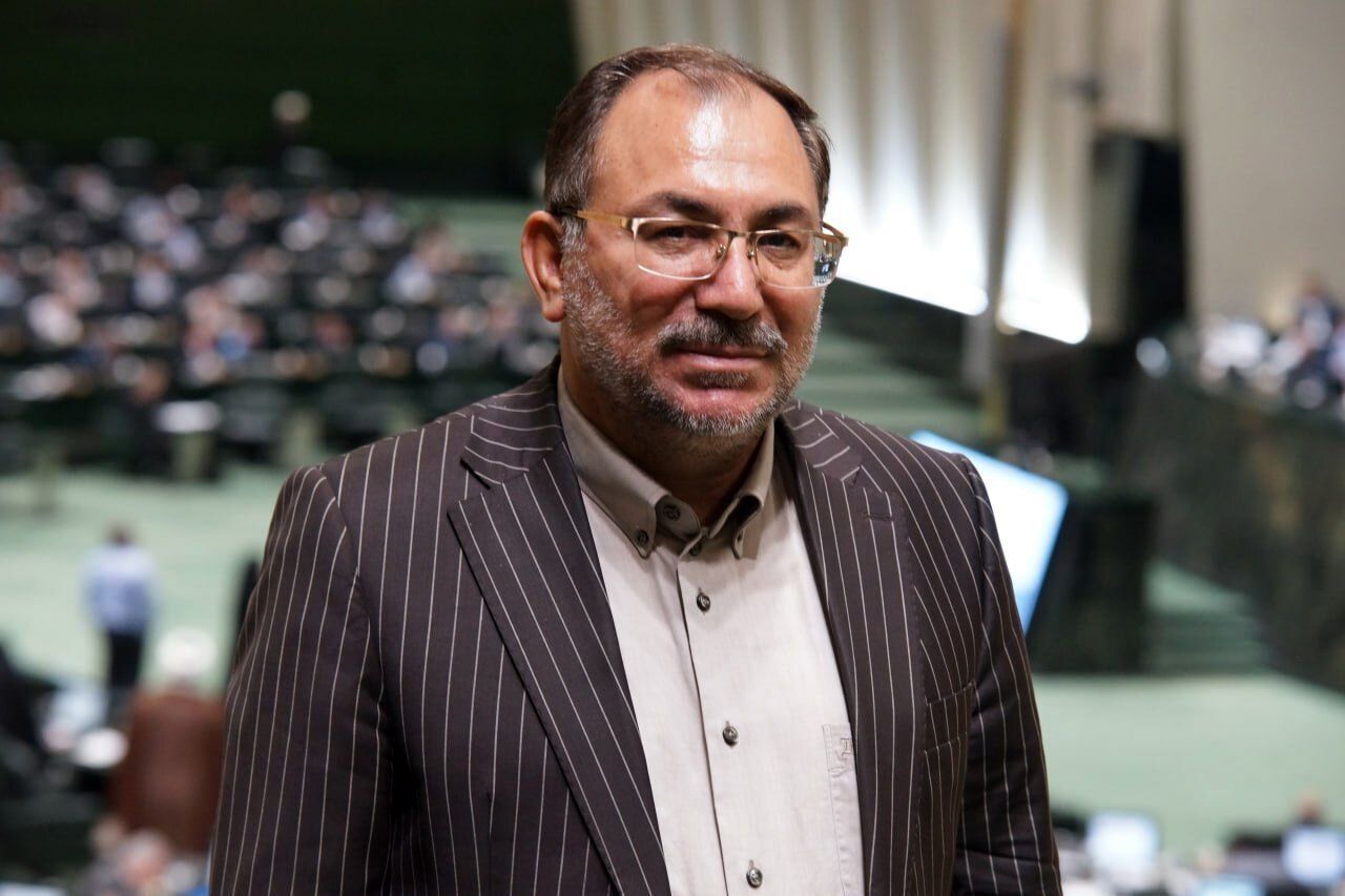 انتقاد نماینده مجلس از مذاکرات: آیا این همان الگویی است که رهبر حکیم انقلاب ترسیم کرده است؟