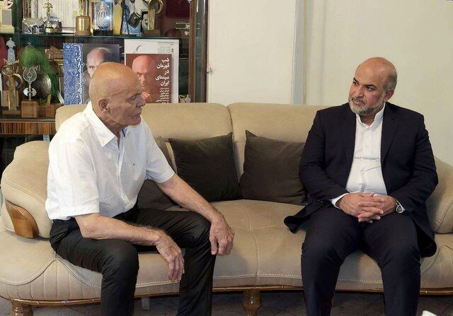 جمشید هاشمپور: ایران وطن ماست!
