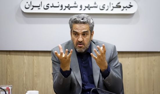 عضو کمیسیون اقتصادی مجلس: صادرات غیر نفتی از حدود ۳۲ میلیارد دلار، به ۲۷ میلیارد دلار رسیده است