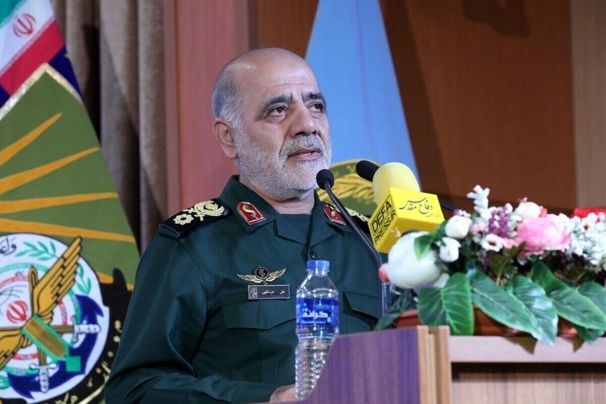 سرلشکر عبداللهی: در دفاع از انقلاب و کشور از همه ظرفیتها استفاده میکنیم