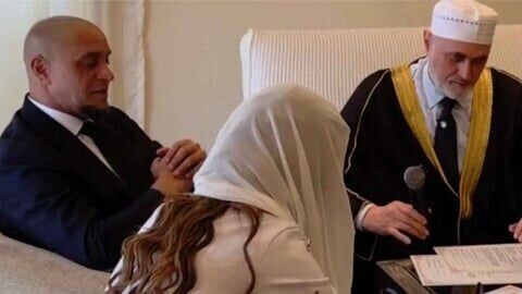 روبرتو کارلوس به شایعه تغییر دینش واکنش نشان داد