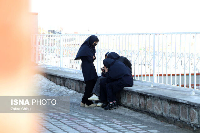 چالش‌هایی در لباس فرم دانش‌آموزان: نمی‌خواهیم شبیه دوران ناصرالدین شاه لباس بپوشیم!