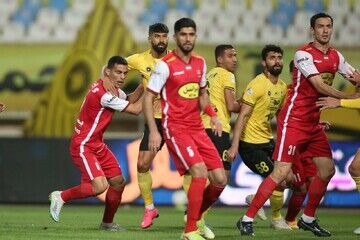 دلیل جدایی یک بازیکن از پرسپولیس: مدیرعامل بد حرف می‌زند