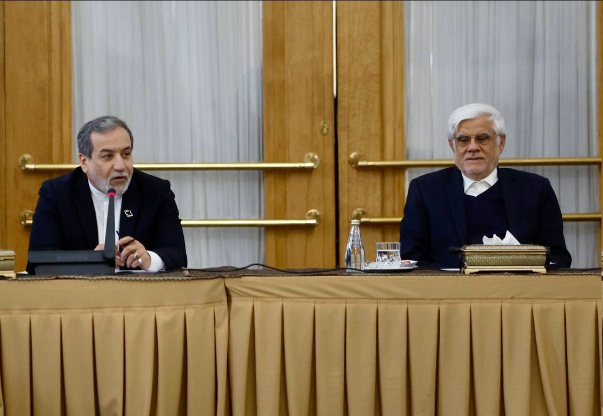 جلسه شورای عالی روابط خارجی با حضور عراقچی و عارف برگزار شد