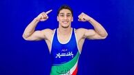 علیرضا محمدحسینی در کشتی فرنگی جوانان آسیا در ۹۰ ثانیه قهرمان شد