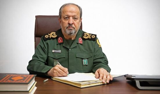 سرپرست وزارت دفاع: تولیدات دفاعی در جنگ حتی یک روز هم متوقف نشد