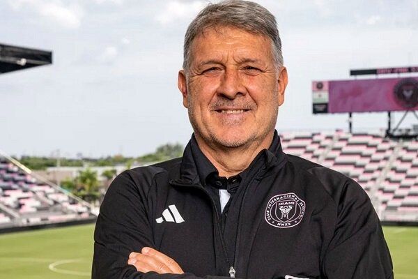 گزینه هدایت پرسپولیس: اگر پیشنهادی باشد، بررسی میکنم