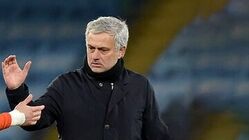 عکس| واکنش مورینیو به شکست پرسپولیس مقابل سپاهان
