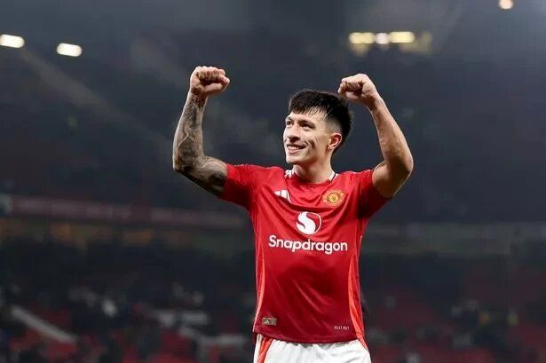 یونایتد به مدافع آسیب دیدهاش اعتماد دارد