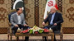 عاصم منیر با قالیباف دیدار کرد