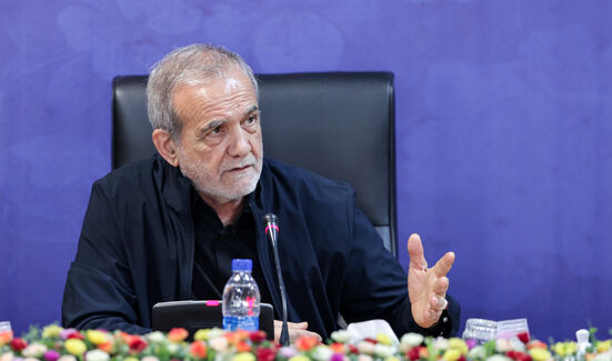 رئیس جمهور: بنای ما حل مسائل از طریق تعامل و مذاکره است