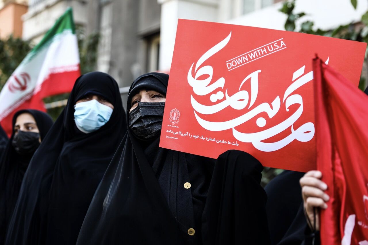 کارشناس صداوسیما: شعار «مرگ بر آمریکا» عمدتاً مصرف داخلی دارد