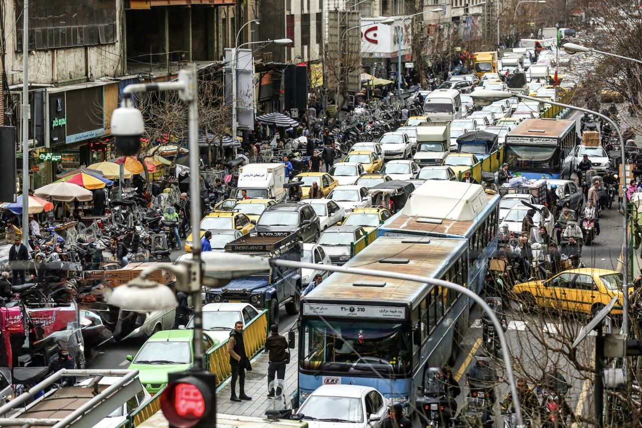 ناصر امانی: حمل‌ونقل عمومی در تهران همچنان از اهداف عقب است