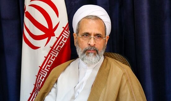 آیت الله اعرافی: انتقام امام شهید به آمد و شد دولت‌ها و اشخاص مرتبط نیست/ از ترس هزینه‌های جنگ مسیر مذاکره را ادامه ندهید