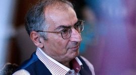 صادق زیباکلام بازداشت شد