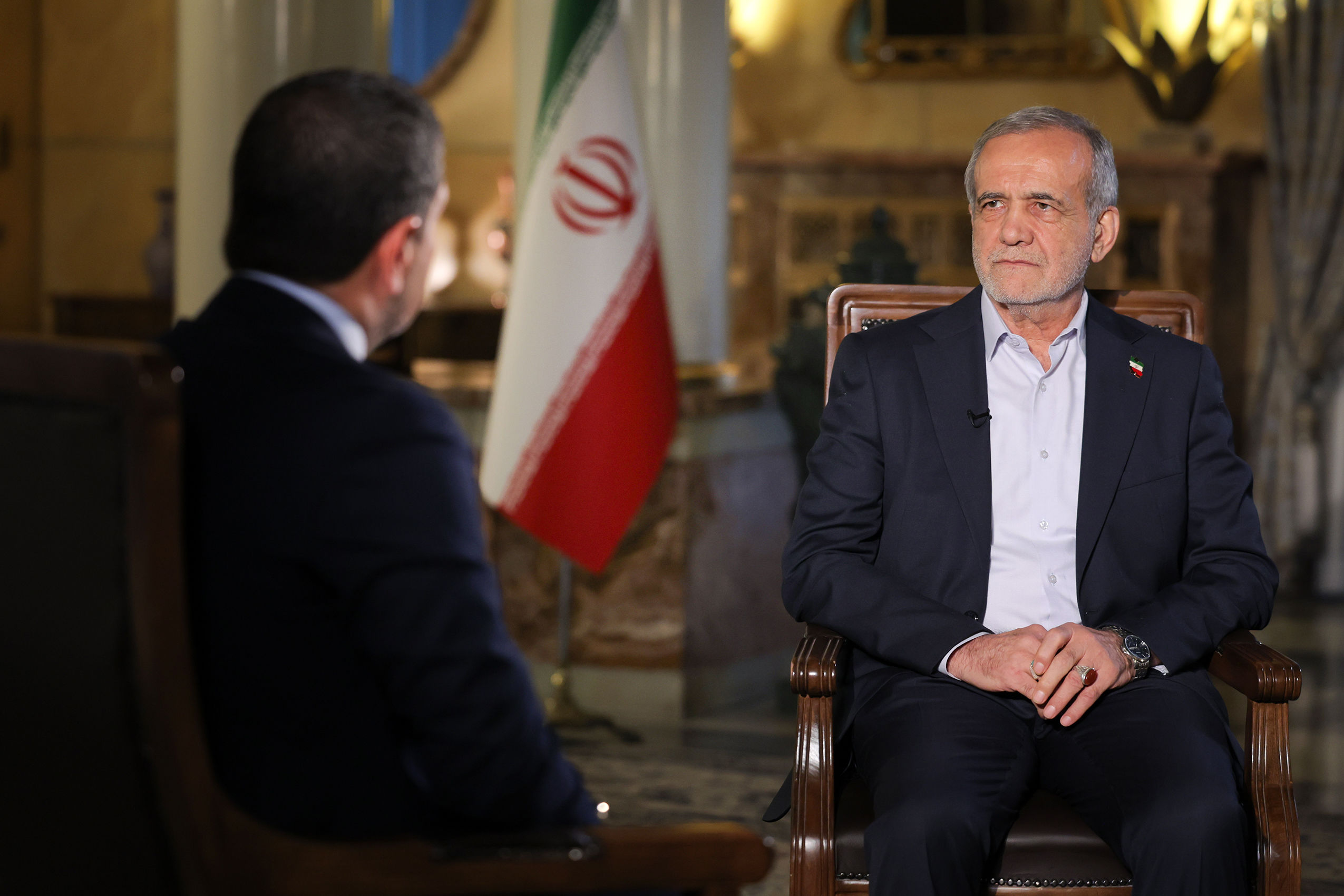 پزشکیان: ما در چارچوب قوانین بین‌المللی، آمادگی مذاکره داریم/  ایران هیچ آمادگی ندارد که غنی‌سازی اورانیوم را از دست بدهد