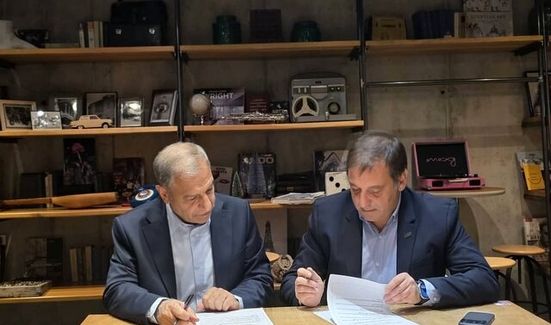 ایران و گرجستان درباره سفرهای خودرویی تفاهم نامه امضا کردند