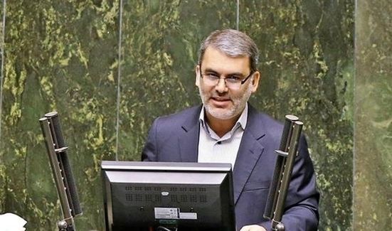 اختیار تصمیم گیری درباره سقف حقوق و مزایا به دولت داده می‌شود