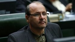 نماینده مجلس: کشور را برای یک گروه خاص ندانیم