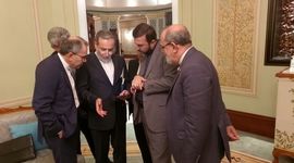 هیئت ایرانی عازم محل مذاکرات شد